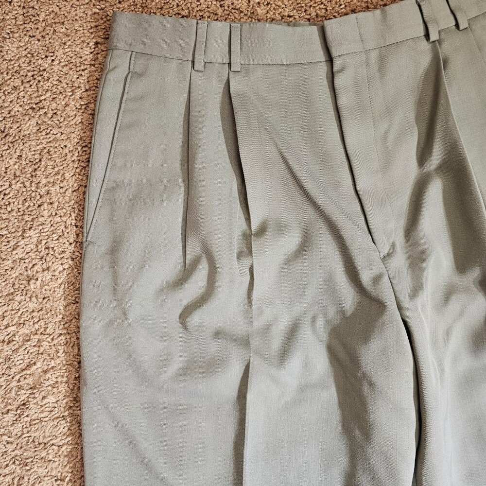 Dockers Dress Slacks Men Tag 36x32 Act 36x30 Gray Pleated Cuffed Vintage Pants - Picture 10 of 12